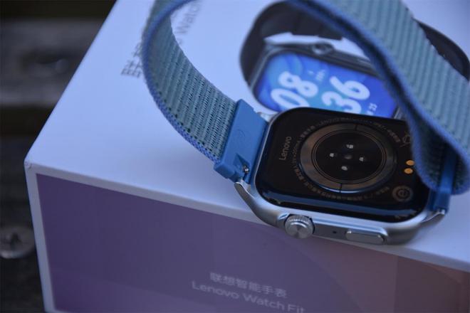 Watch Fit运动手表体验智能贴心高颜值凯发K8国际版为青春代言联想Lenovo(图5)