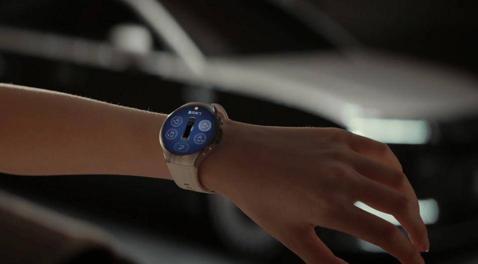 礼选购攻略华为手表礼送健康科技新礼遇：年末智能手表送(图3)